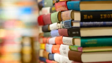 7 Best Science Fiction Books for Beginners to Start Reading